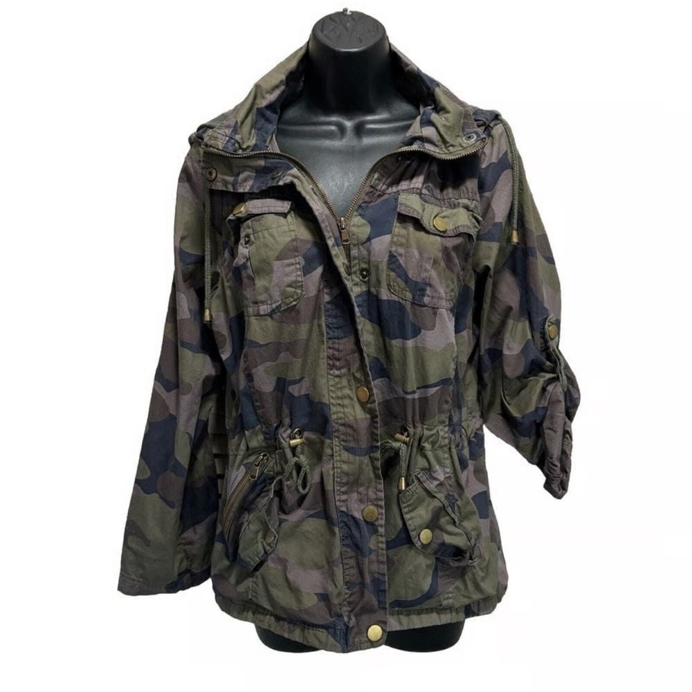 YMI Camouflage Utility Jacket with Hood - Picture 5 of 6